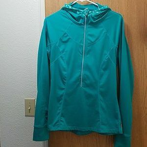 Gorgeous EUC teal athletic top